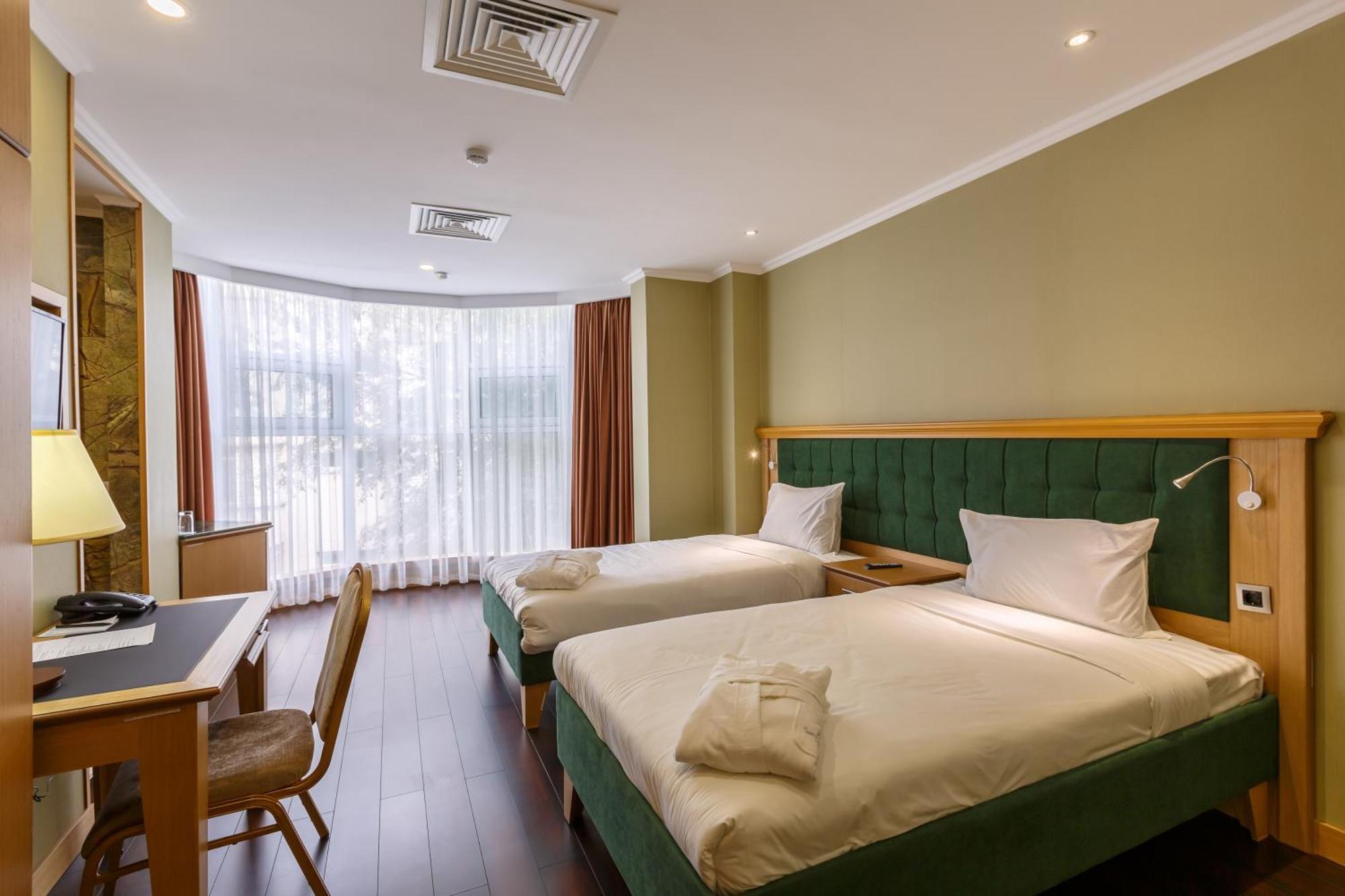 Shera Park Boutique Hotel アルマトイ エクステリア 写真