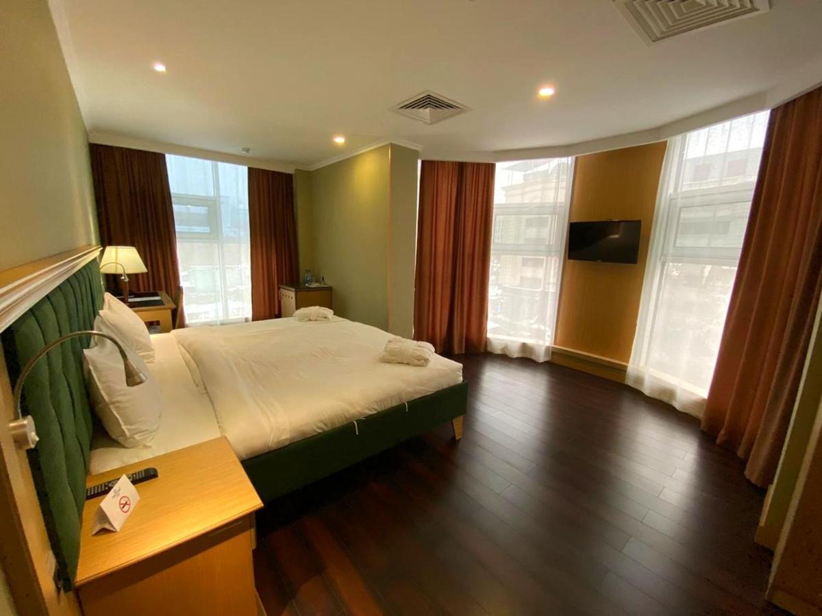 Shera Park Boutique Hotel アルマトイ エクステリア 写真